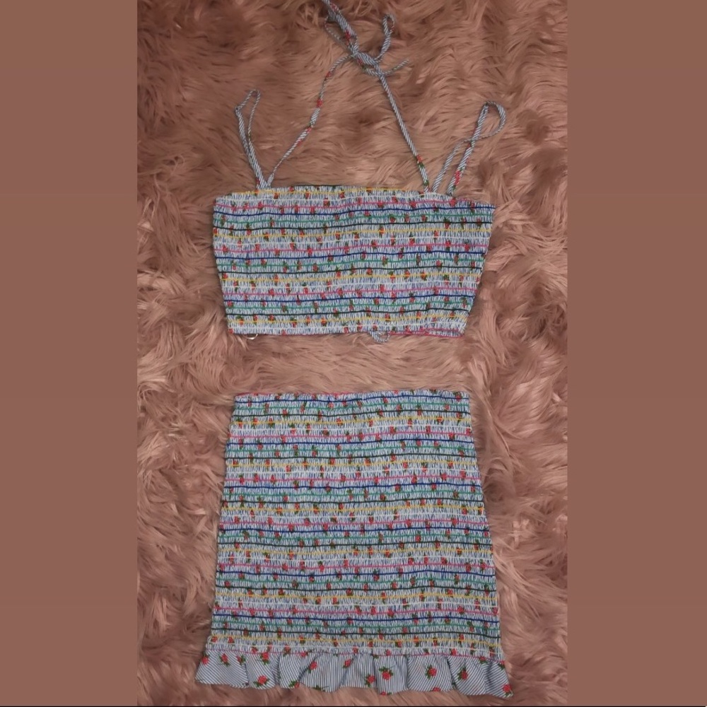 Colorful two piece set (crop top and skirt)